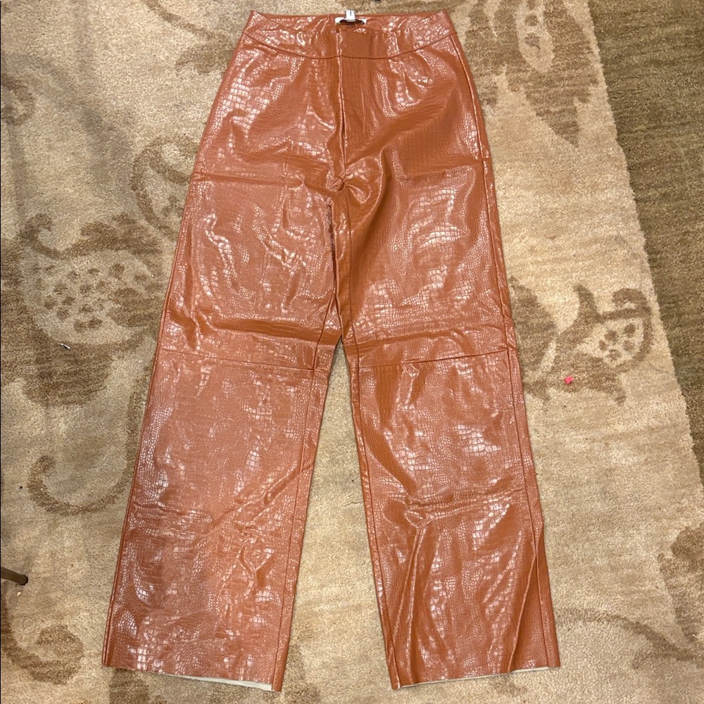 Straight to the point crop faux leather pants, color cognac, fashion nova